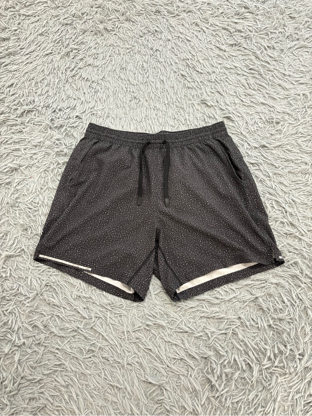 Bearbottom Men Medium V2 Loft Shorts Black Speckled 5.5” Inseam Athletic Running